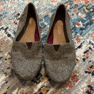 TOMS Brown  and metallic slip-ons